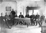 Visser Arij 1866-1942 In uniform tijdens vergadering van de gemeenteraad 1919.jpg